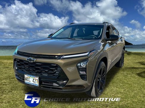 Used 2024 Chevrolet Trax ACTIV w/ Sunroof Package image 1