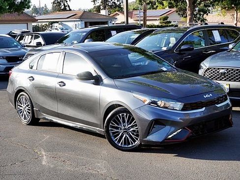 Used 2022 Kia Forte GT-Line w/ GT-Line Premium Package image 3