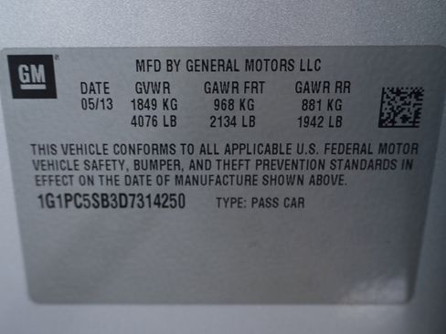 Used 2013 Chevrolet Cruze LT image 16