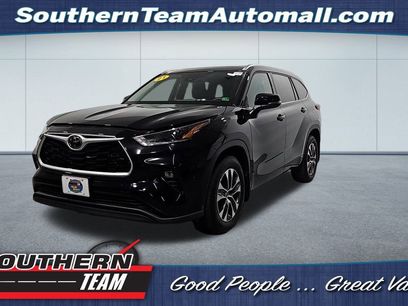 Used 2021 Toyota Highlander XLE