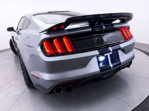 Used 2020 Ford Mustang Shelby GT350 w/ Technology Package RWD image 11