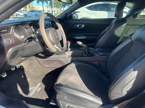 Used 2016 Ford Mustang Shelby GT350 w/ Technology Package image 13