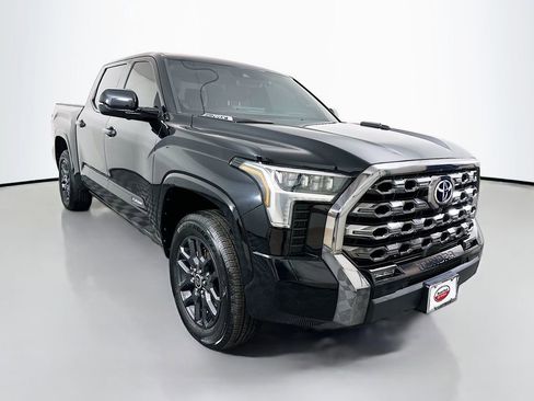 Used 2023 Toyota Tundra Platinum image 3
