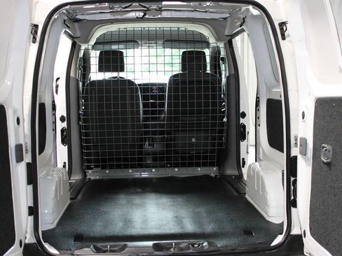 Used 2020 Nissan NV200 S FWD image 30