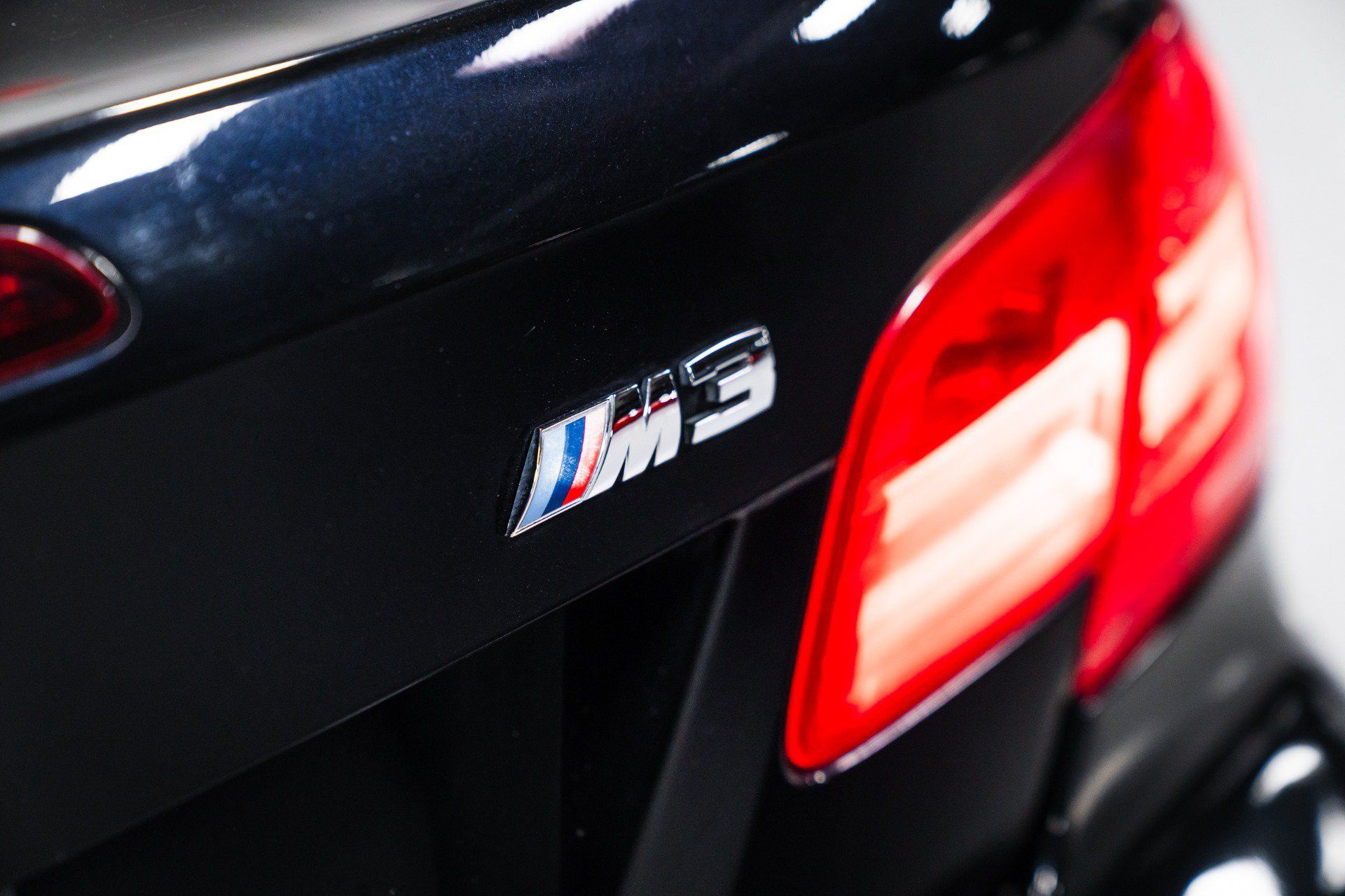 Used 2011 BMW M3 Convertible RWD image 14
