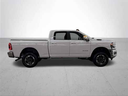 Used 2026 RAM 2500 Laramie AWD/4WD image 9