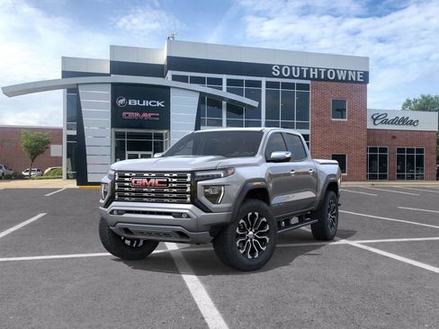 New 2026 GMC Canyon Denali image 8