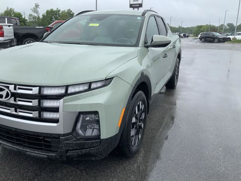 Used 2025 Hyundai Santa Cruz SEL AWD/4WD image 15