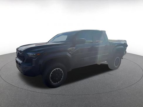Used 2024 Toyota Tacoma TRD Off-Road AWD/4WD image 6