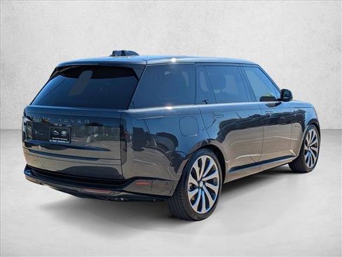 New 2025 Land Rover Range Rover Long Wheelbase SE AWD/4WD image 2