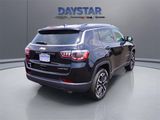 Used 2022 Jeep Compass Limited image 3