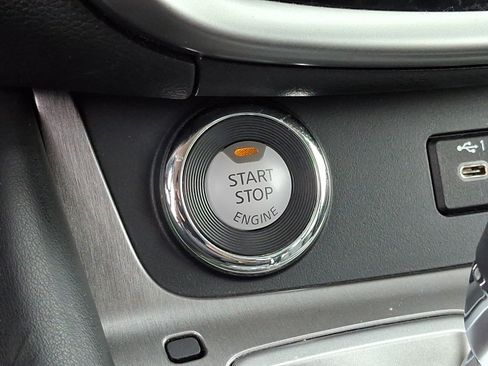 Used 2023 Nissan Murano SV w/ SV Midnight Edition Package AWD/4WD image 21