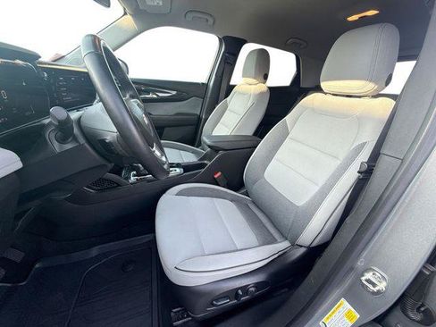 Used 2024 Chevrolet TrailBlazer LT w/ Convenience Package AWD/4WD image 13