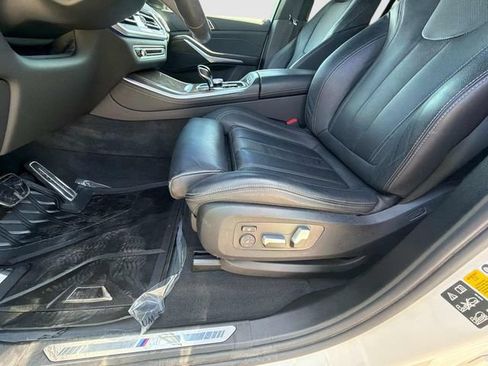 Used 2022 BMW X5 xDrive40i w/ M Sport Package AWD/4WD image 23