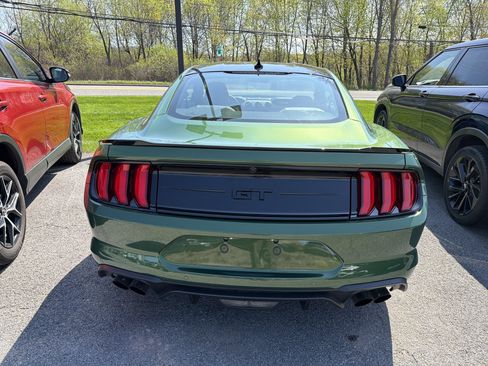 Used 2022 Ford Mustang GT Premium w/ Black Accent Package RWD image 6