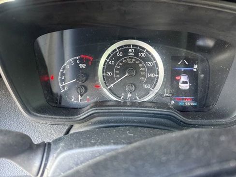 Used 2022 Toyota Corolla LE FWD image 1