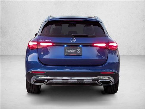 Certified 2026 Mercedes-Benz GLC 300 image 8