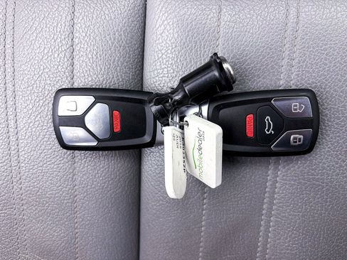 Used 2018 Audi Q5 Prestige w/ Prestige Package image 31