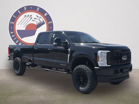New 2025 Ford F250 XL w/ XL Driver Assist Package AWD/4WD image 2