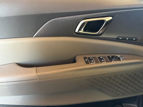 New 2026 Kia Carnival SX image 11