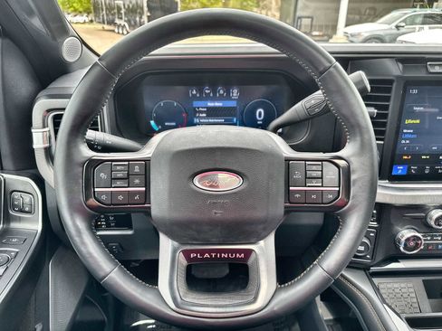 Used 2024 Ford F350 Platinum w/ Snow Plow Prep Package AWD/4WD image 21