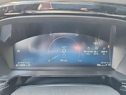 Used 2023 Lincoln Corsair AWD image 12
