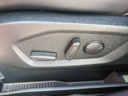 Used 2022 Ford Edge ST-Line image 21