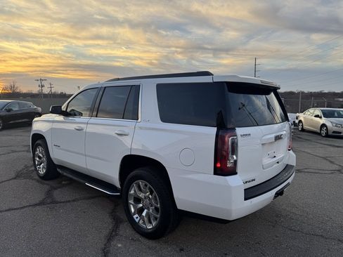 Used 2018 GMC Yukon SLE w/ SLE Value Package image 5