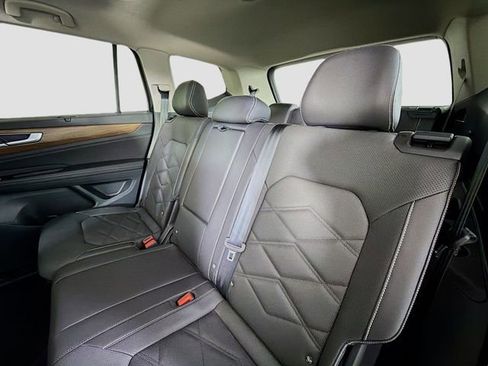New 2025 Volkswagen Atlas SE image 22