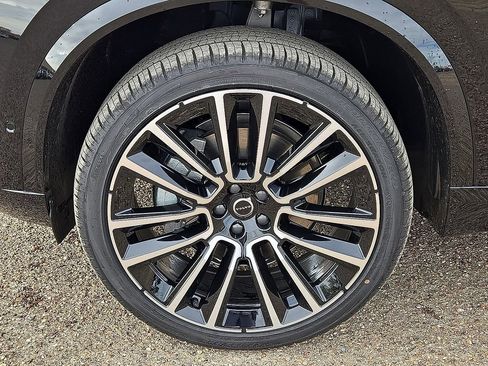New 2026 Volvo XC90 B6 Plus image 10