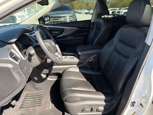Certified 2024 Nissan Murano SV FWD image 12