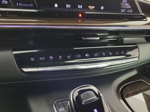 Used 2023 Cadillac Escalade Sport Platinum w/ LPO, ONYX Package AWD/4WD image 30