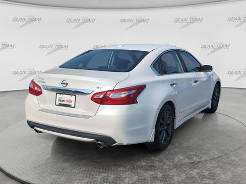 Used 2016 Nissan Altima 2.5 SV FWD image 7
