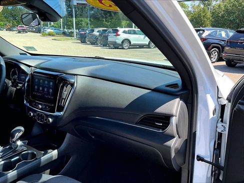 Used 2023 Chevrolet Traverse LT AWD/4WD image 13