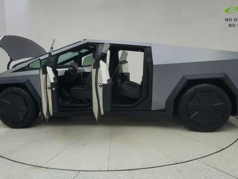 Used 2024 Tesla Cybertruck Cyberbeast AWD/4WD image 69