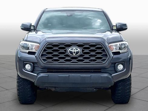Used 2020 Toyota Tacoma TRD Off-Road AWD/4WD image 4