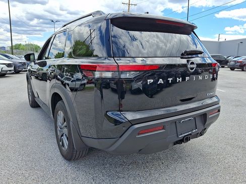 Used 2024 Nissan Pathfinder SV w/ SV Premium Package AWD/4WD image 6