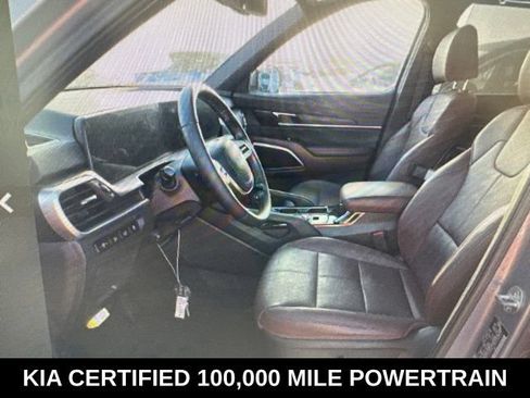 Certified 2023 Kia Telluride EX w/ EX Captain's Chair Package FWD image 7