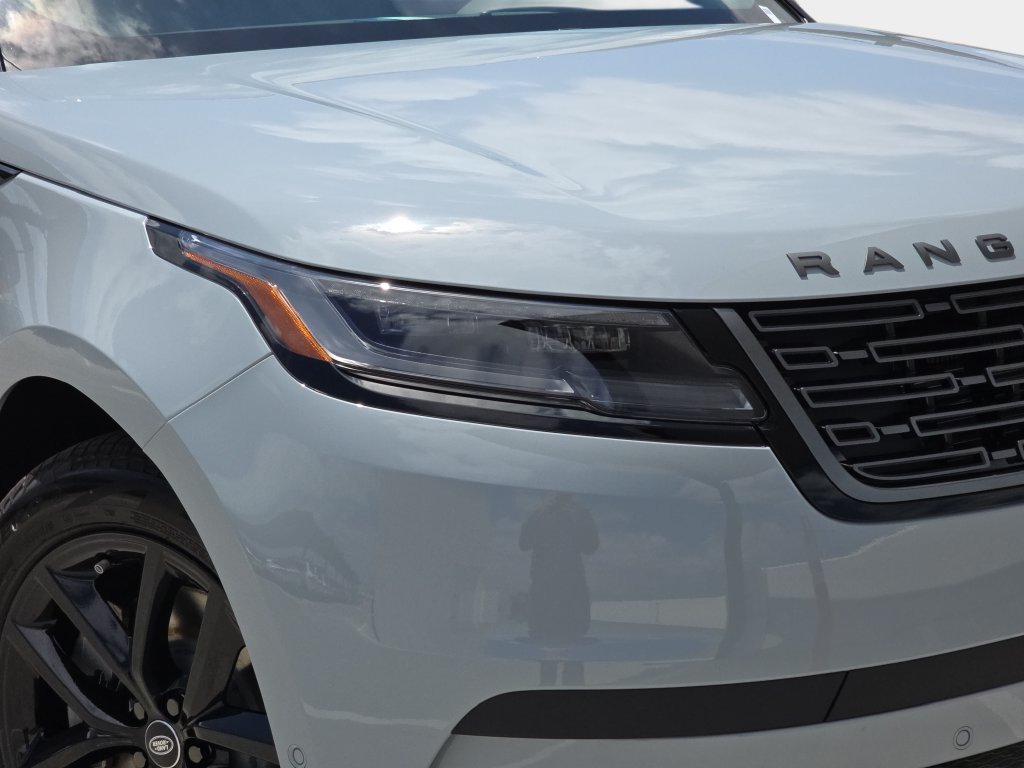 New 2026 Land Rover Range Rover Velar S AWD/4WD image 32