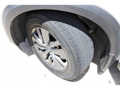 Used 2024 Nissan Pathfinder S FWD image 13