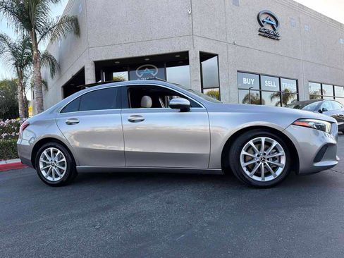 Used 2020 Mercedes-Benz A 220 w/ Premium Package image 17
