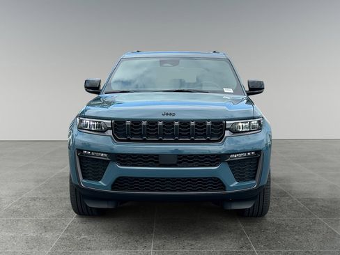 New 2026 Jeep Grand Cherokee Limited RWD image 8