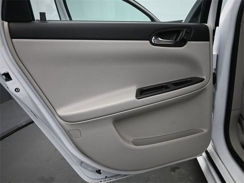 Used 2011 Chevrolet Impala LS image 14