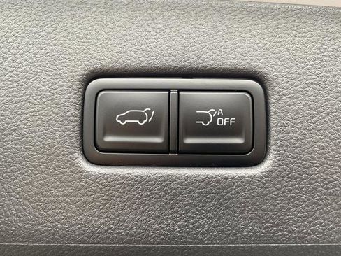 New 2026 Kia Carnival EX image 17