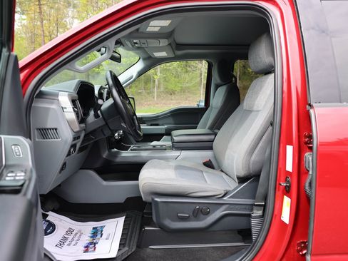 Used 2022 Ford F150 XLT w/ Equipment Group 302A High AWD/4WD image 18