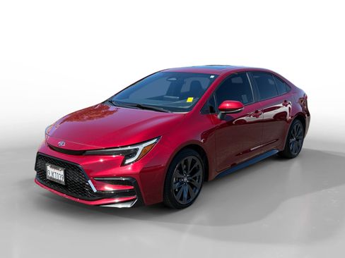 Used 2024 Toyota Corolla SE w/ SE Premium Package FWD image 1