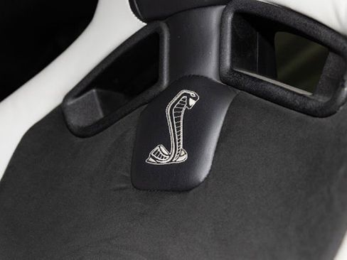 Used 2022 Ford Mustang Shelby GT500 w/ Carbon Fiber Track Pack image 33