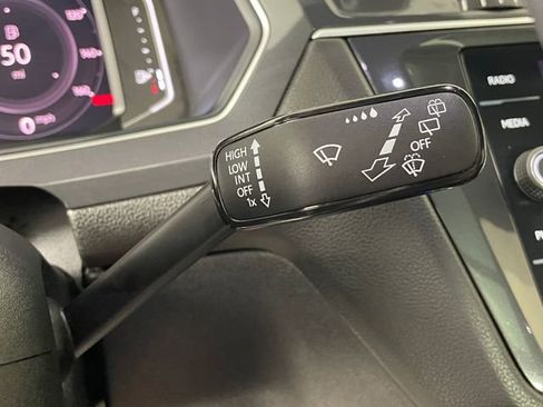 Used 2023 Volkswagen Tiguan SEL R-Line AWD/4WD image 15
