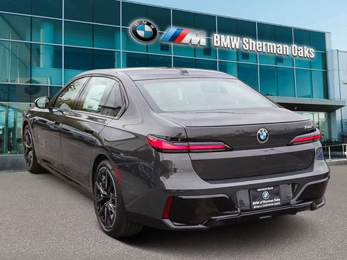 New 2026 BMW 740i w/ Premium Package image 6