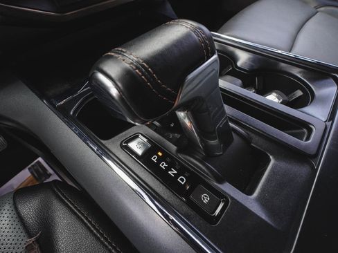 Used 2022 Ford F150 Lightning Lariat image 29